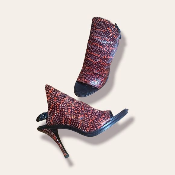 Balenciaga Red Snakeskin Slingback Heeled Sandals - Picture 3 of 10